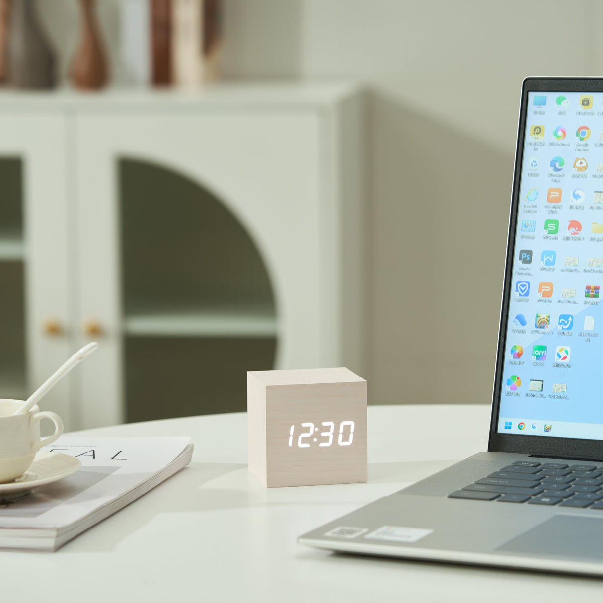 kutia Cube Click Clock from Uber Appliance