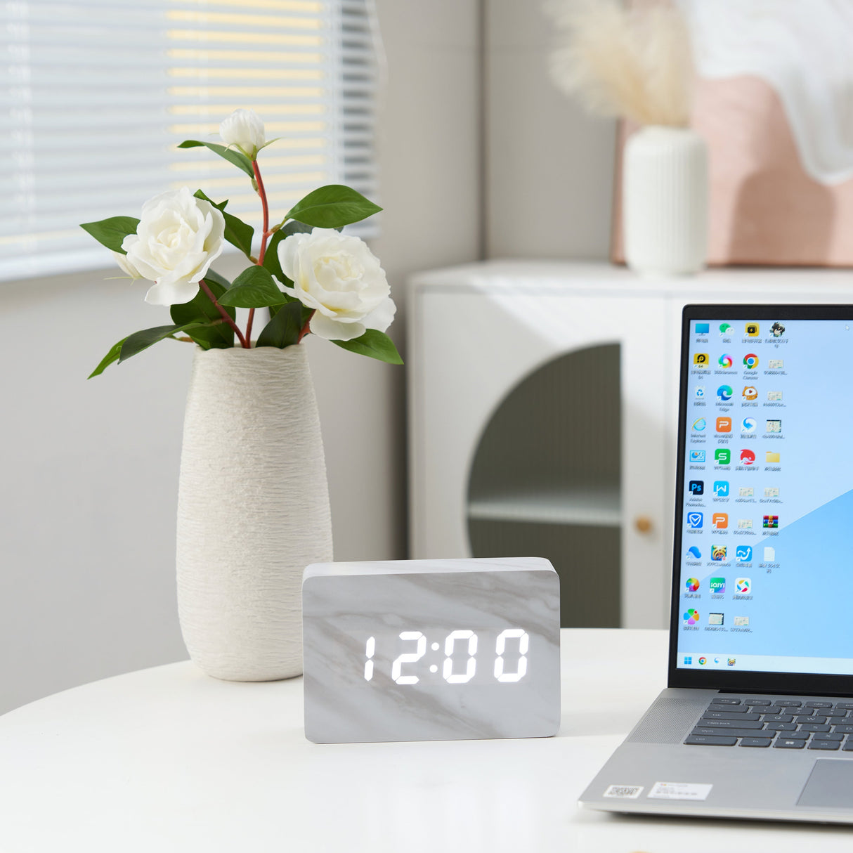 Kutia Brick Click Clock from Uber Appliance