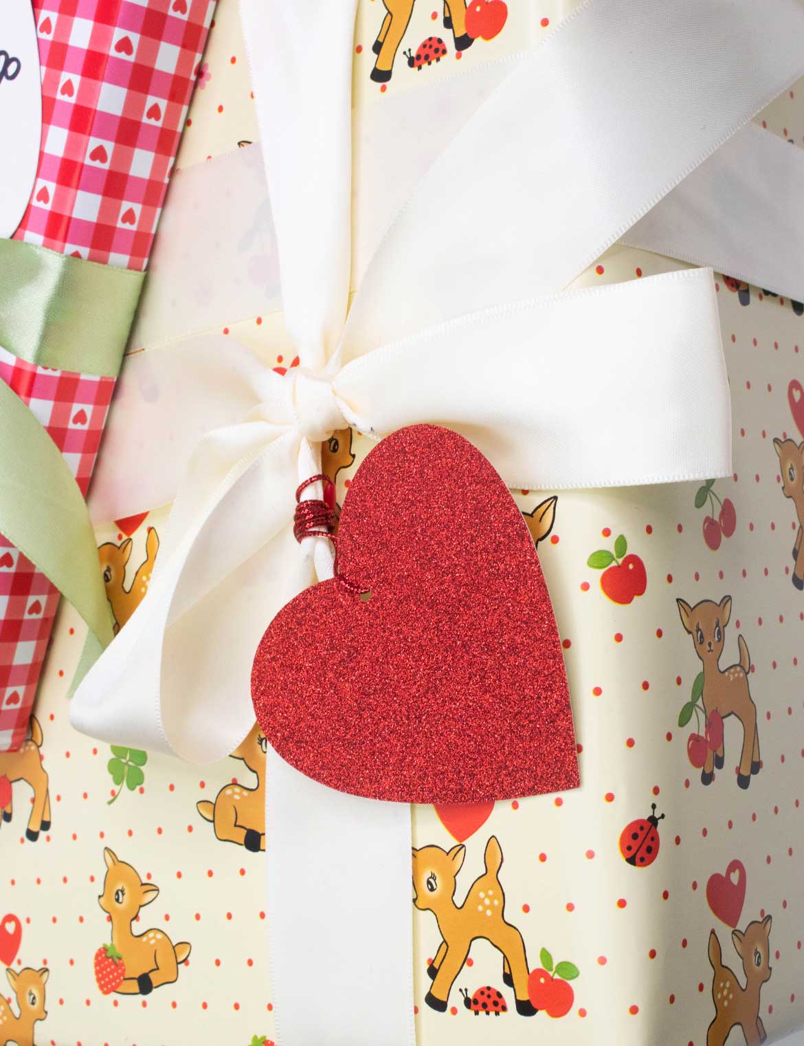 Red Glitter Heart Hangtag - Set of 10 from Wildflower Cases