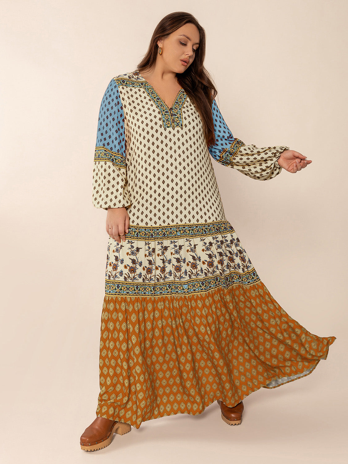 Plus Size Printed V-Neck Balloon Sleeve Maxi Dress from Enfance-Heureuse