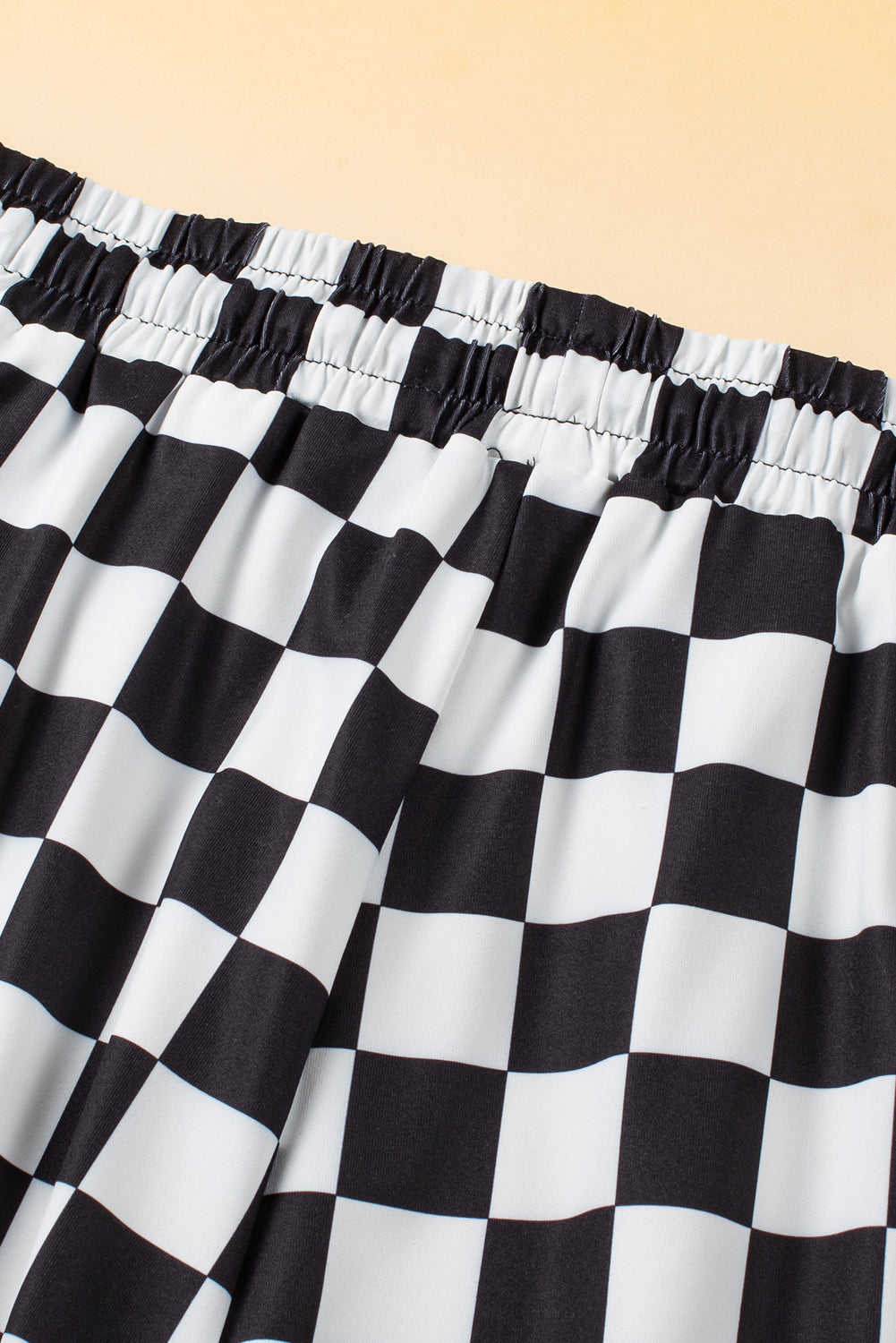 Black Checkered Drawstring Elastic Waist Casual Shorts from MsDressly