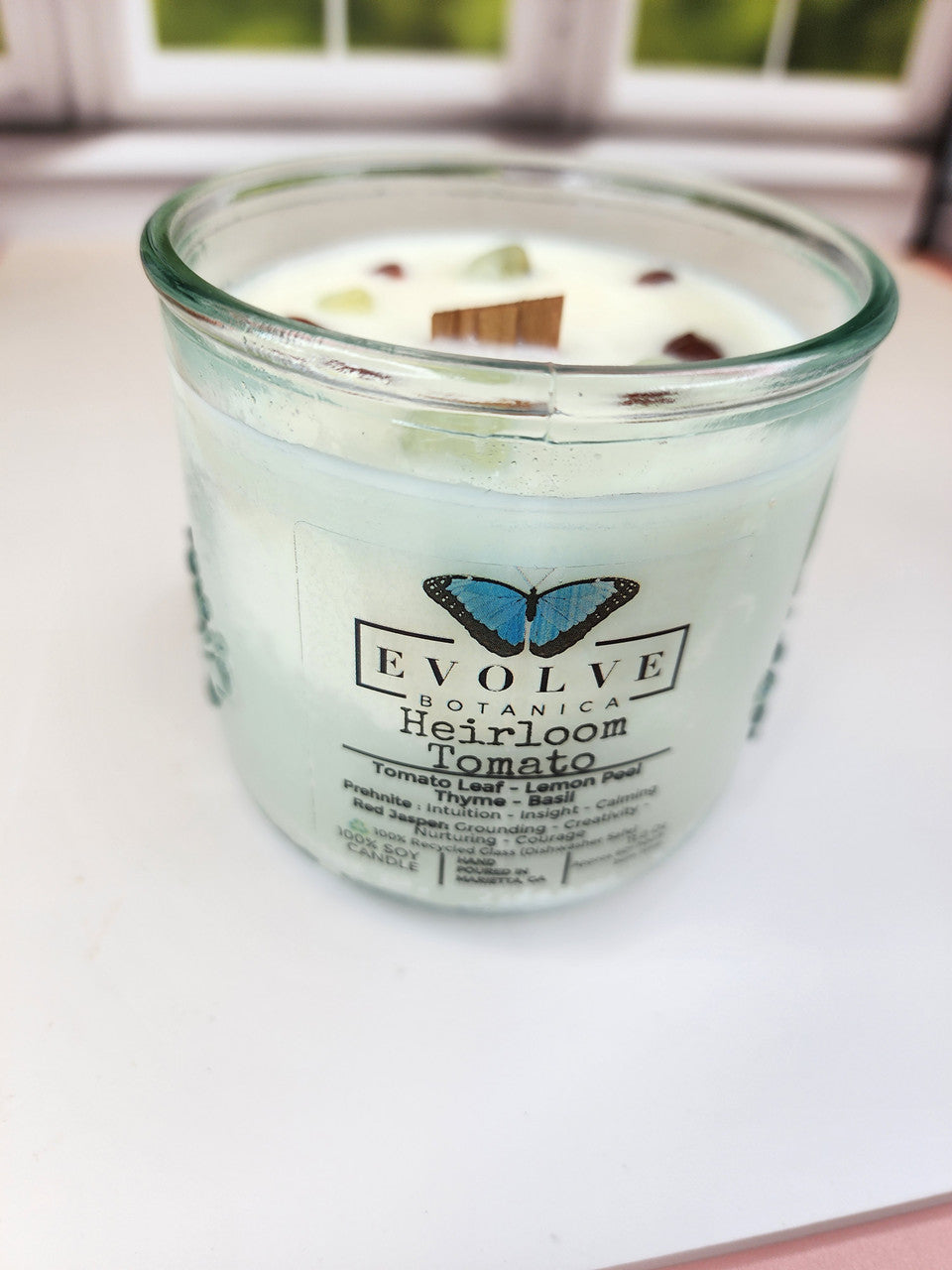 Rocks Candle - Heirloom Tomato (Wood Wick, Prehnite & Red Jasper, Soy Candle) from Evolve Botanica