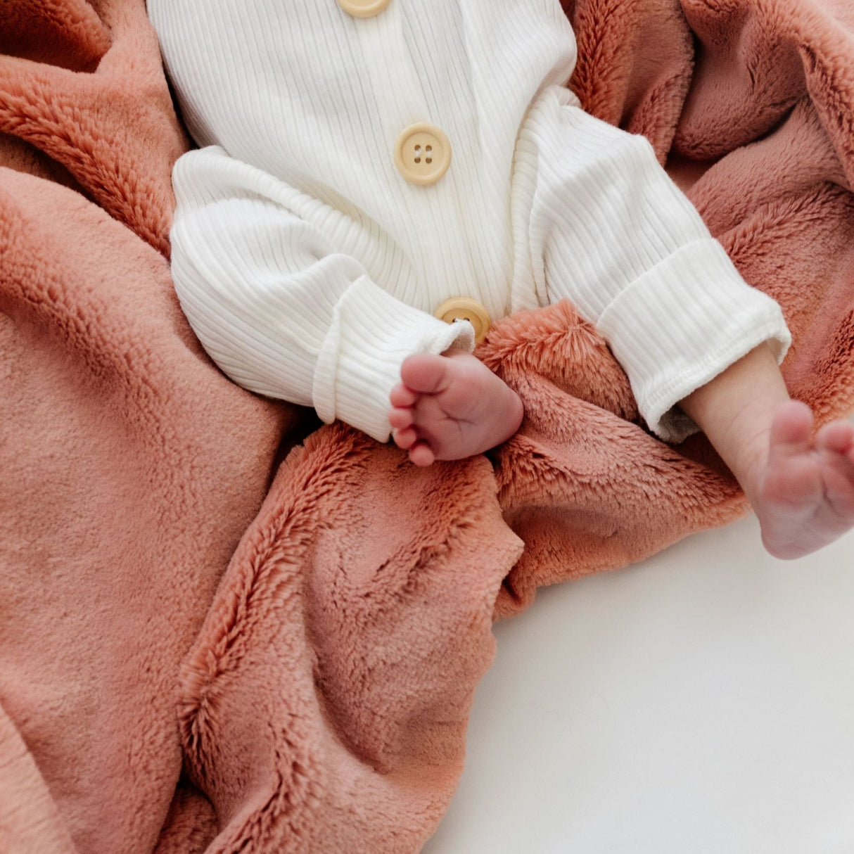 LUSH MINI BLANKETS From Saranoni