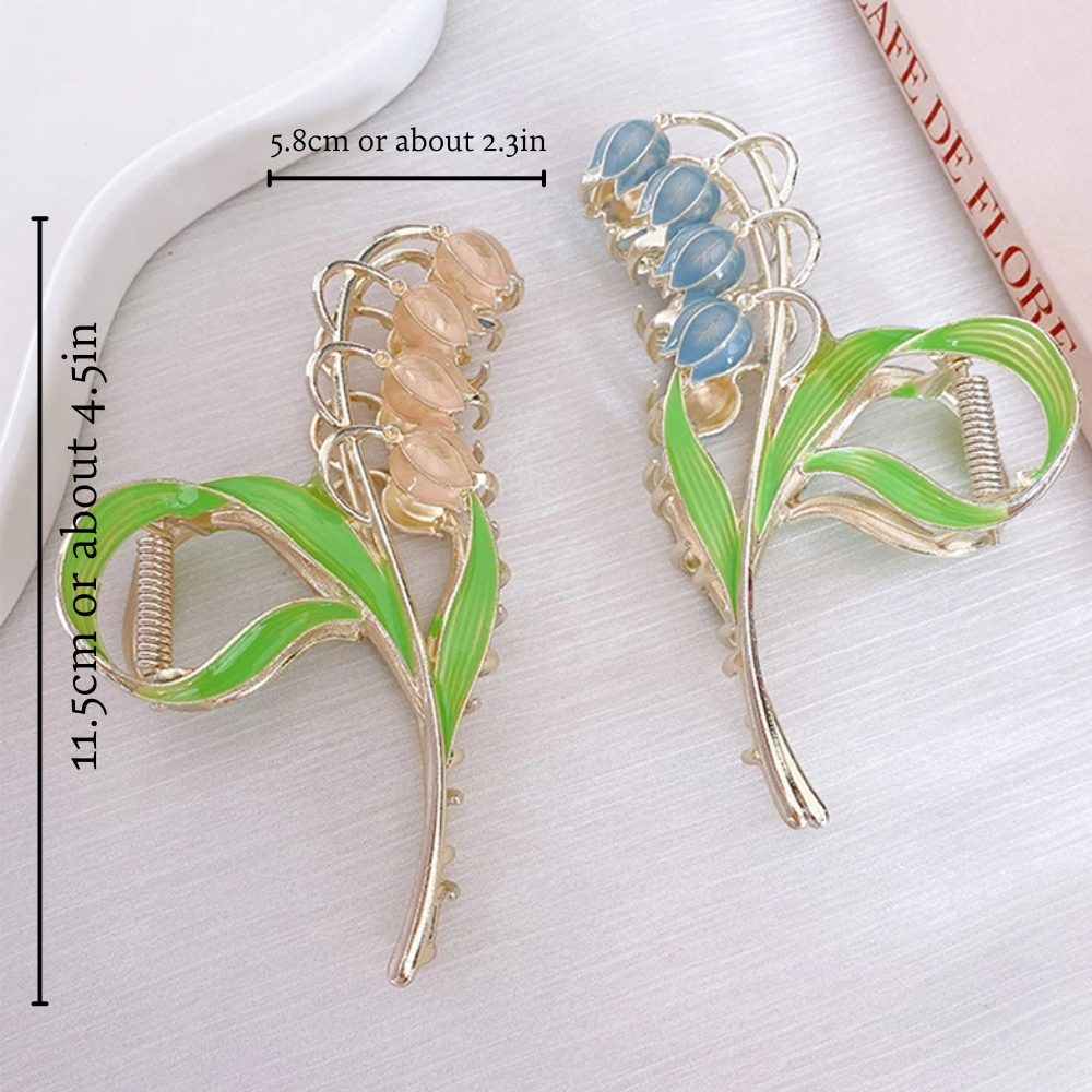 LILY FLOWER HAIR CLIP from Ashlen
