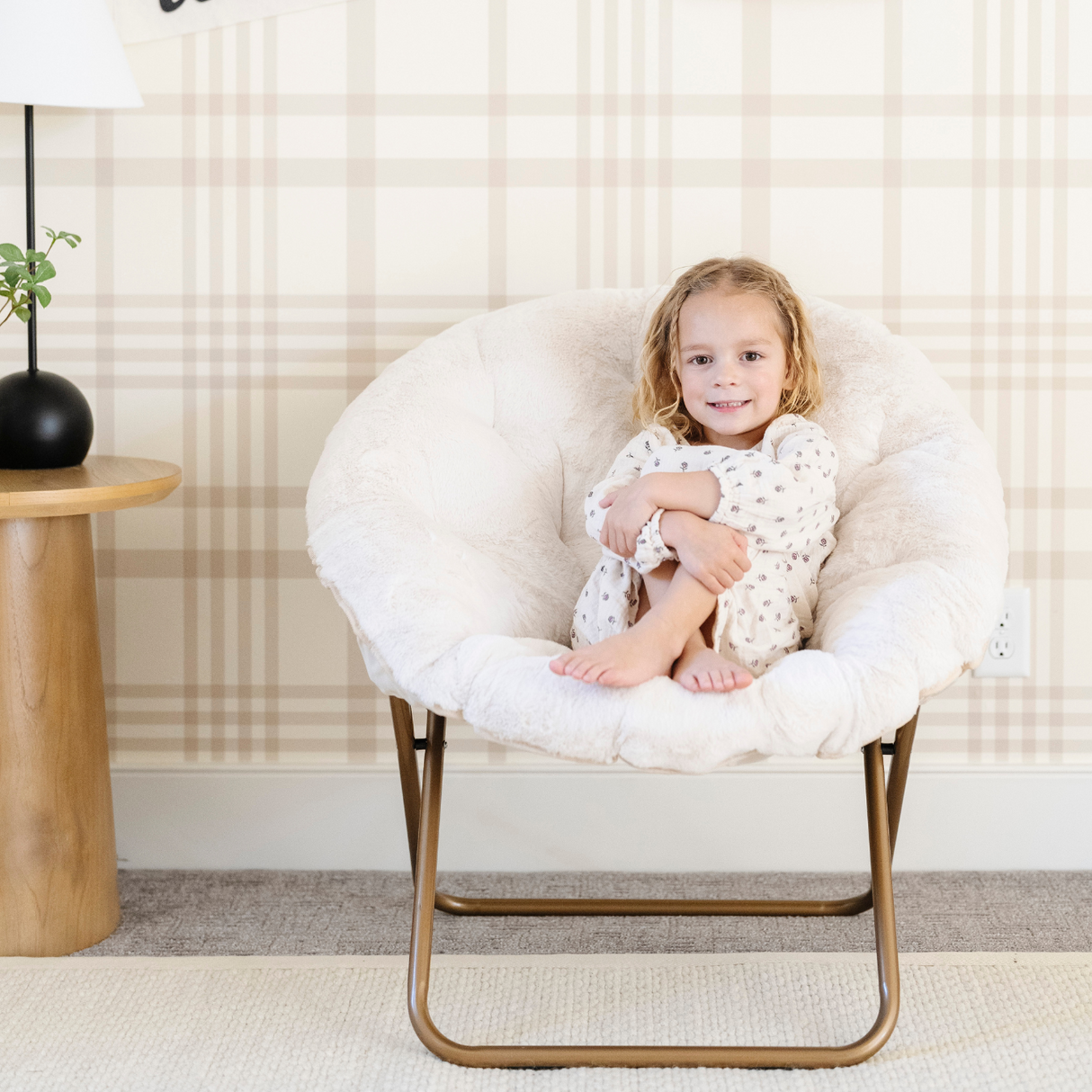 SAUCER CHAIR from Saranoni