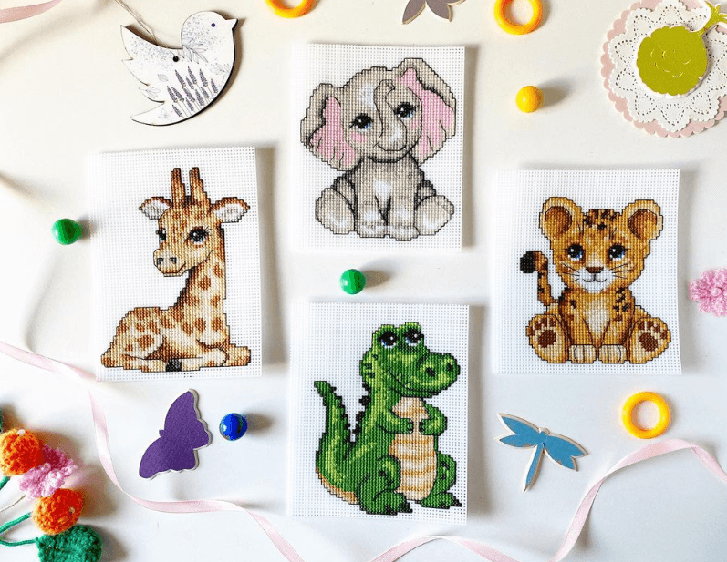 Cute Animals 121CS Counted Cross-Stitch Kit From Wizardi