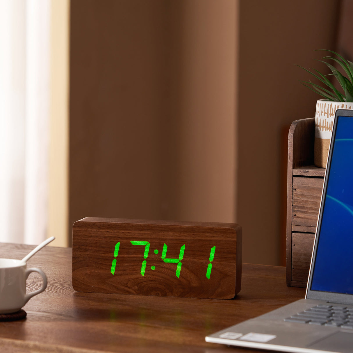 Kutia Slab Click Clock from Uber Appliance