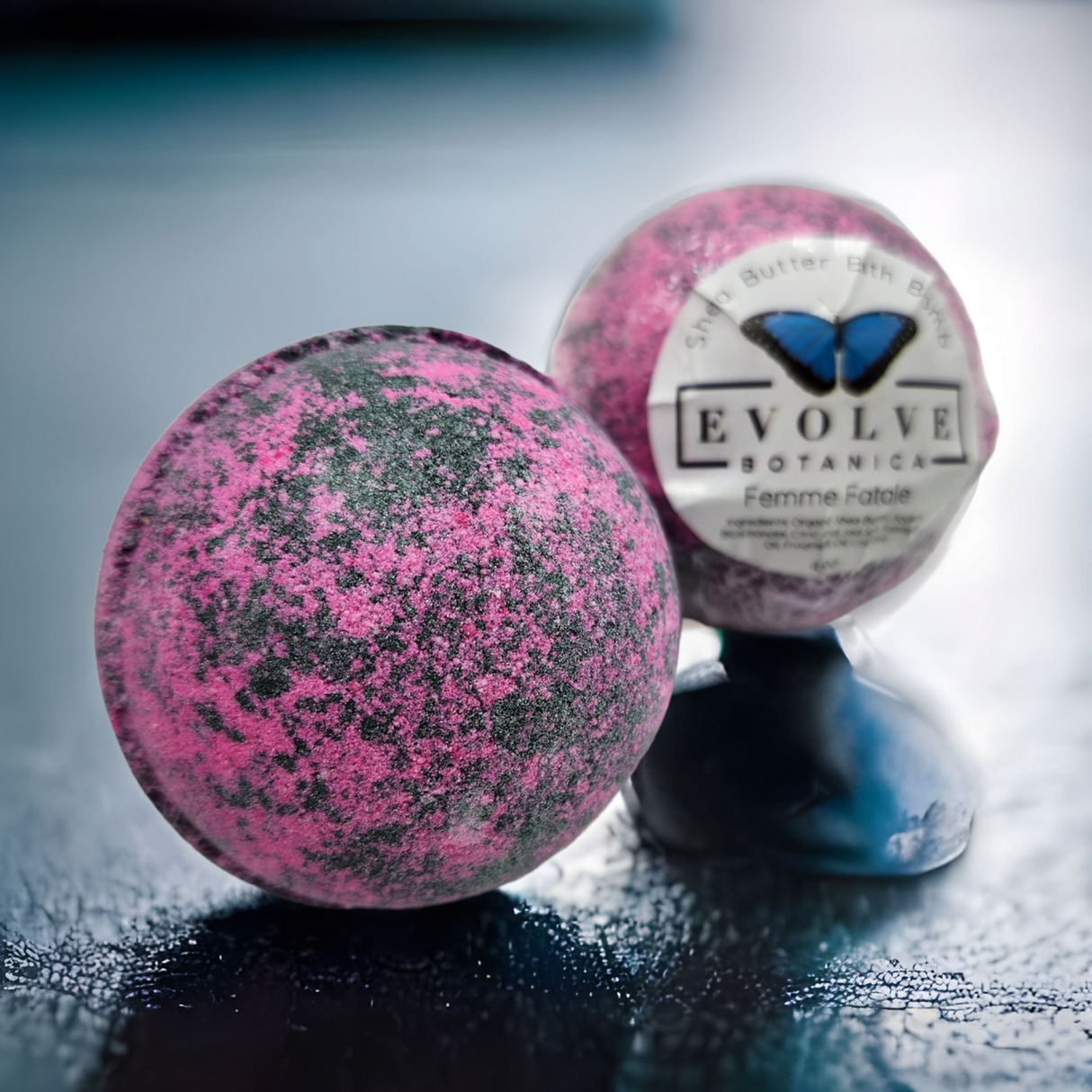 Bath Bomb - Femme Fatale (Seasonal - Valentines) from Evolve Botanica