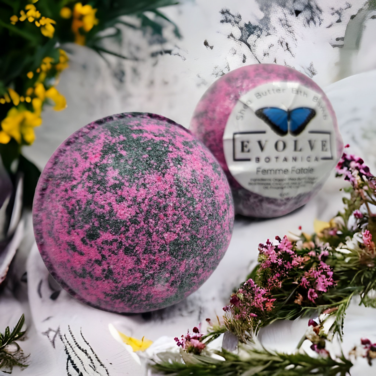 Bath Bomb - Femme Fatale (Seasonal - Valentines) from Evolve Botanica