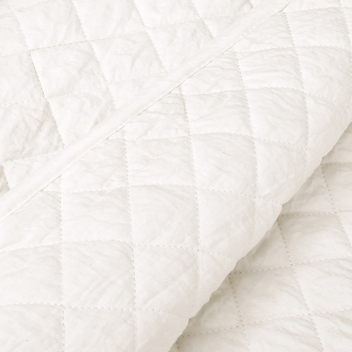 Ava Diamond Oversized Cotton Quilt Set from LushDecor