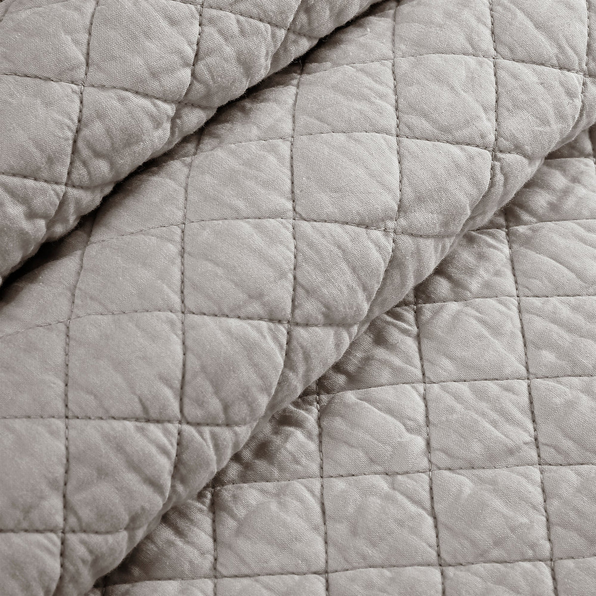 Ava Diamond Oversized Cotton Quilt Set from LushDecor