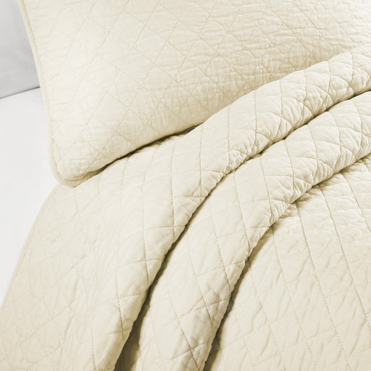 Ava Diamond Oversized Cotton Quilt Set from LushDecor
