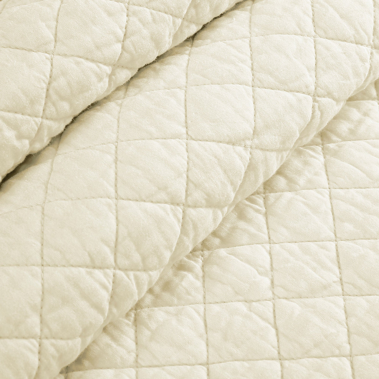 Ava Diamond Oversized Cotton Quilt Set from LushDecor