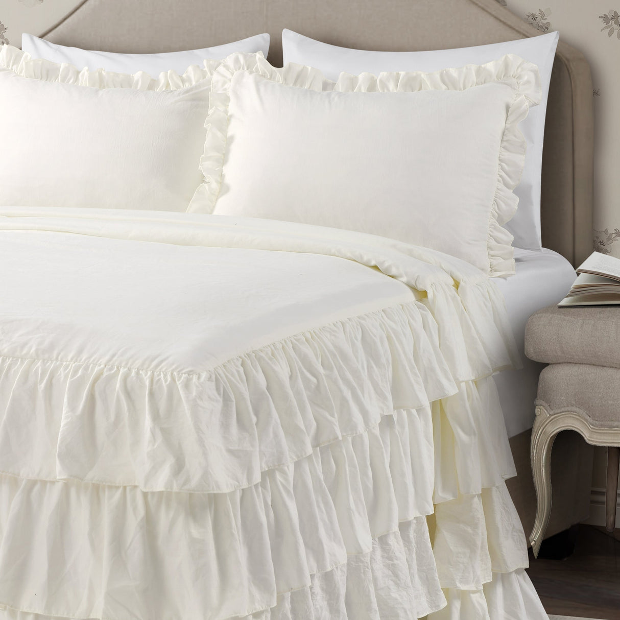 Allison Ruffle Skirt Bedspread Set from LushDecor