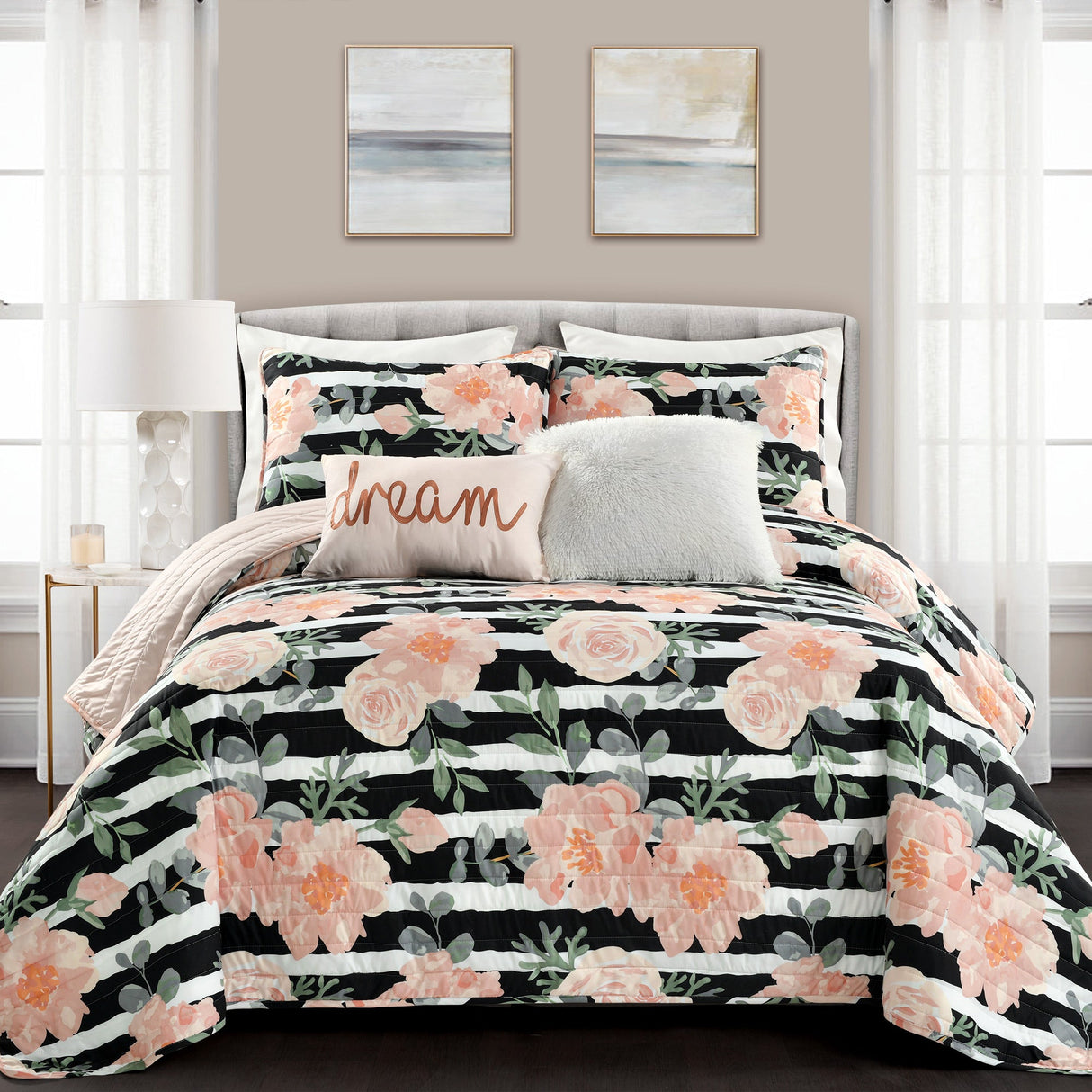 Amara Watercolor Rose Quilt Set from LushDecor