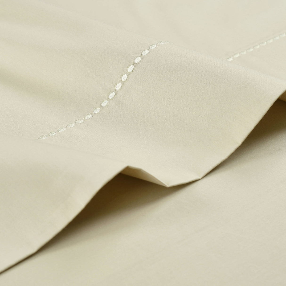 Aria Dots Cotton Sheet Set from LushDecor