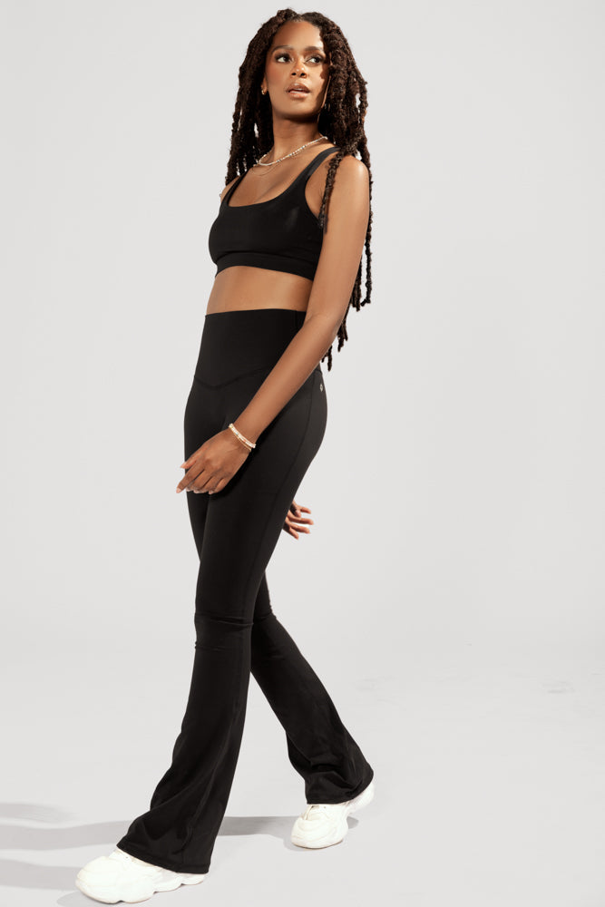 Supersculpt™ Flared Leggings with Pockets - Black from POPFLEX