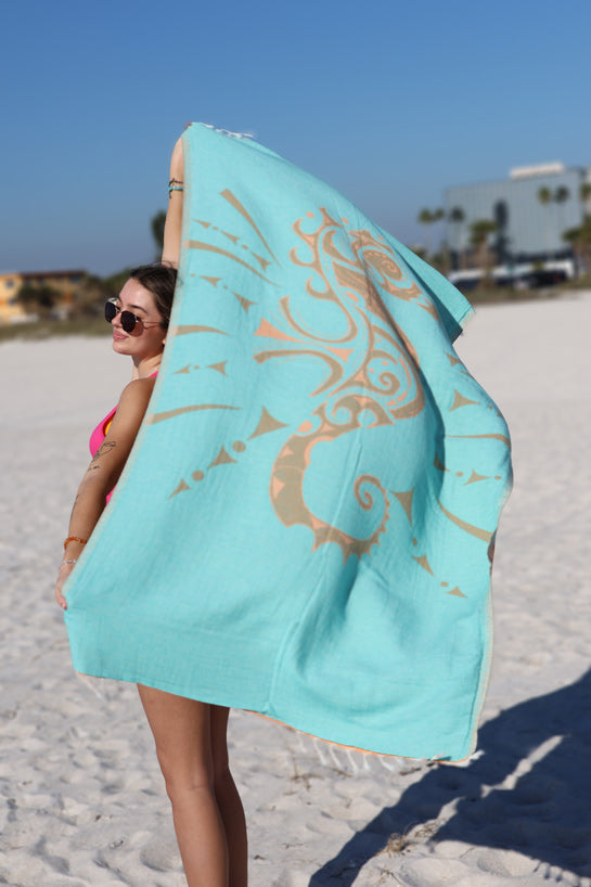 Seahorse Vert Pale - Turkish Towel from Sun Drunk
