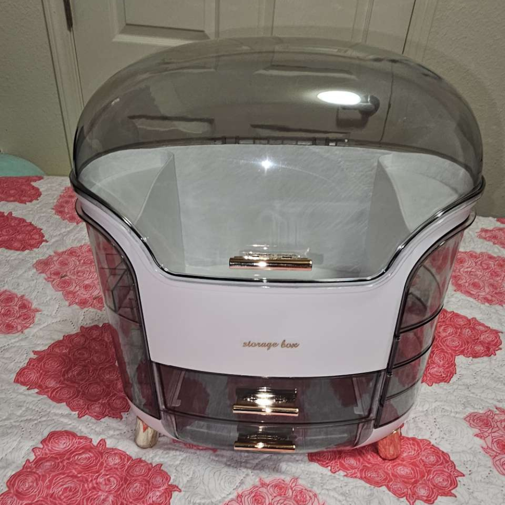Makeup Storage Organizer from Moderny