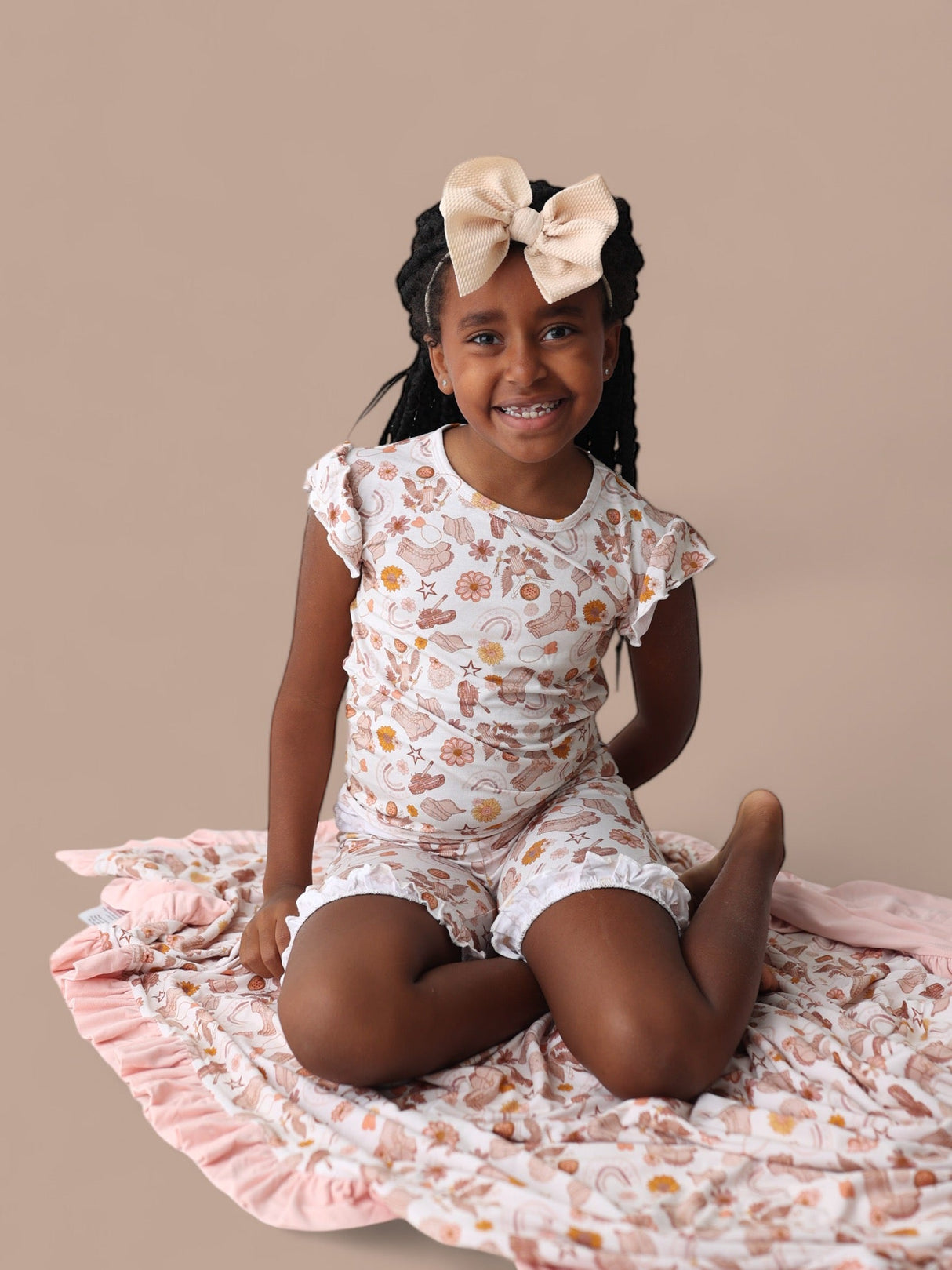 FLOWERS AND BOOTS DREAM RUFFLE SHORT SET from DREAM BIG LITTLE CO