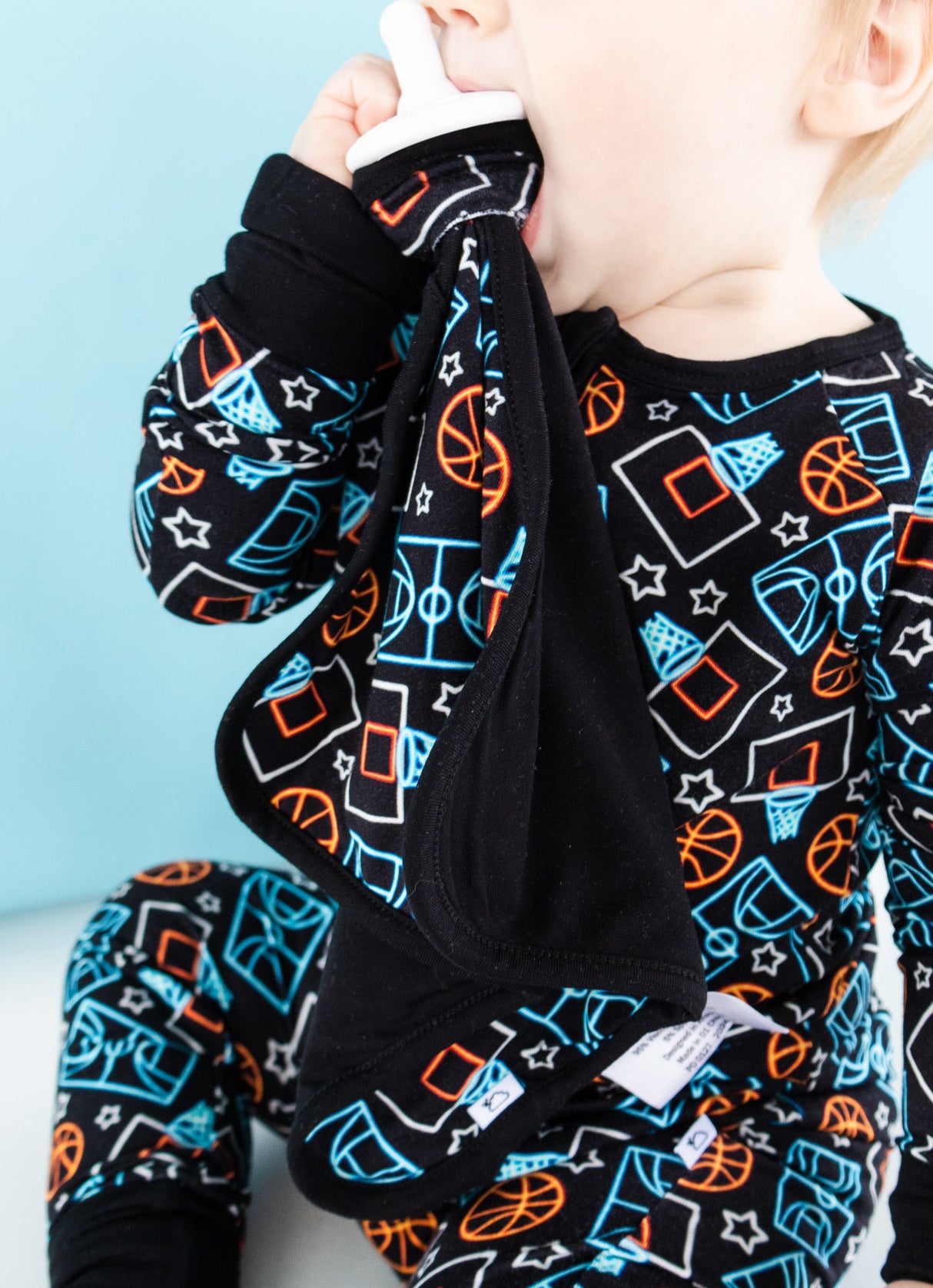 DUNKIN' VIBES DREAM LOVEY from DREAM BIG LITTLE CO