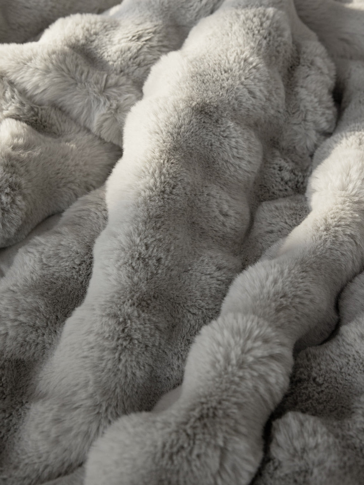 Bubble Cuddle Blanket from Cozy Earth