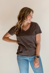 V-Neck Full Zip Breastfeeding Tee From Movemama