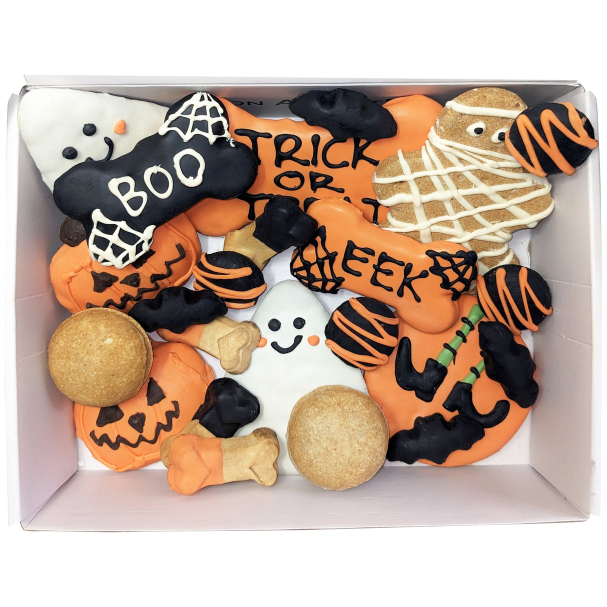 Halloween Themed Dog Treats Gift Box from Bonne et Filou