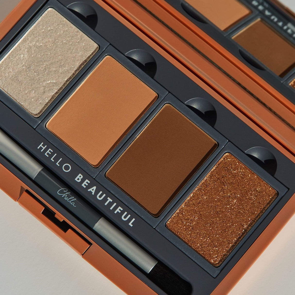 la vie neutral eyeshadow palette from Chella