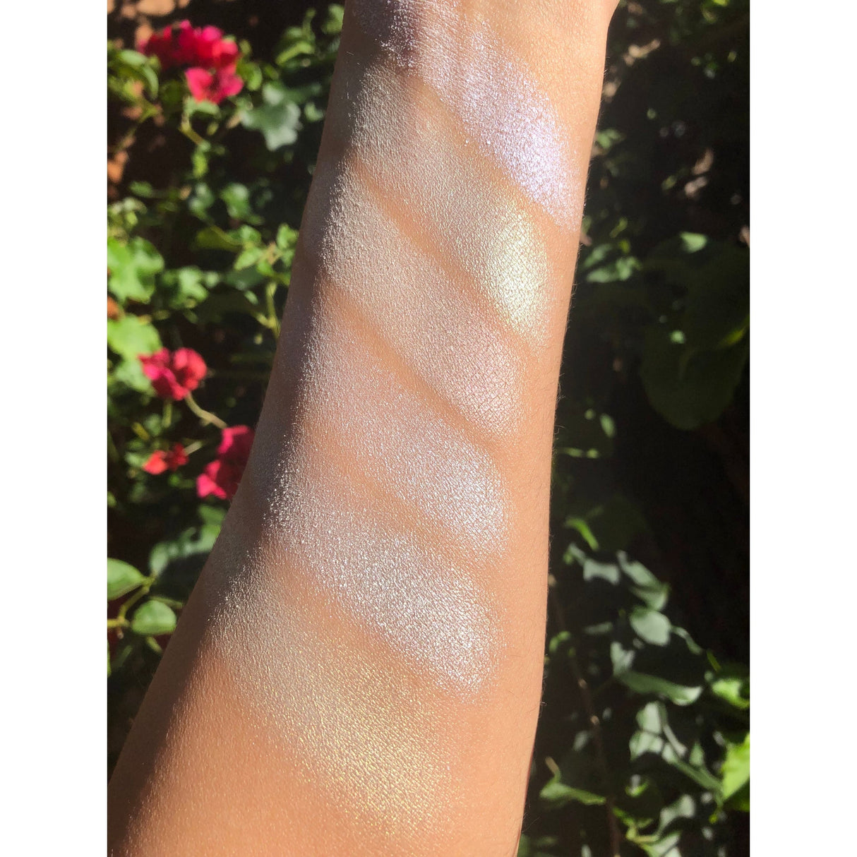 HOLOGRAPHIC HIGHLIGHTER from Prolux Cosmetics