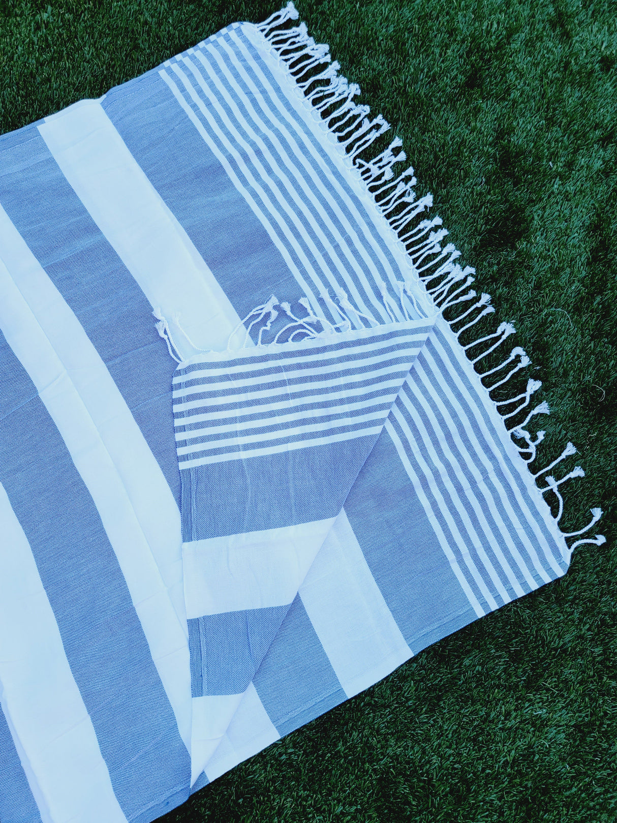 Beach/Bath Turkish Towel Easy carry Quick Dry - Navy from EBRU Home
