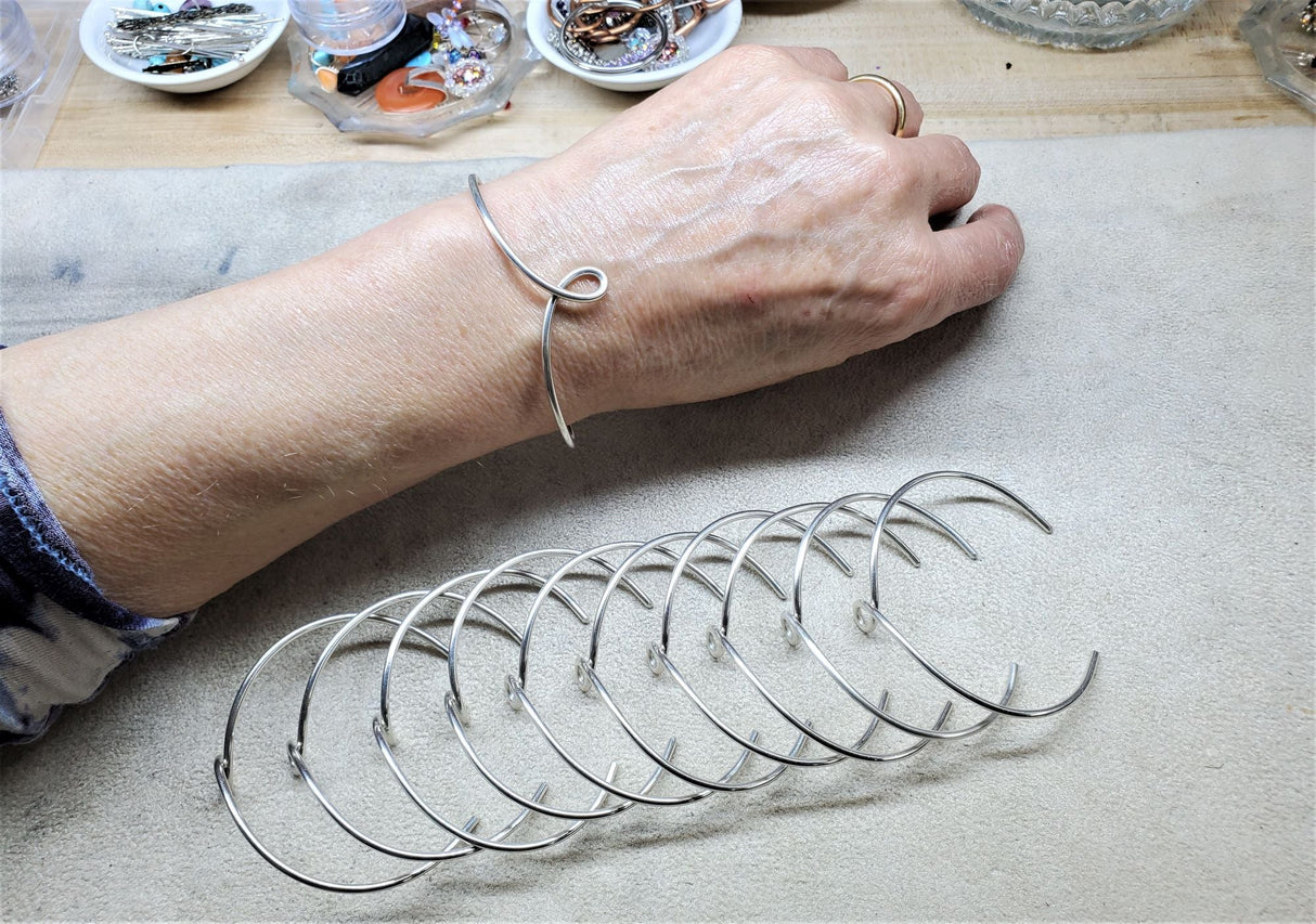 Silver Wire Sculpted Teardrop Bangle from Alexa Martha Designs