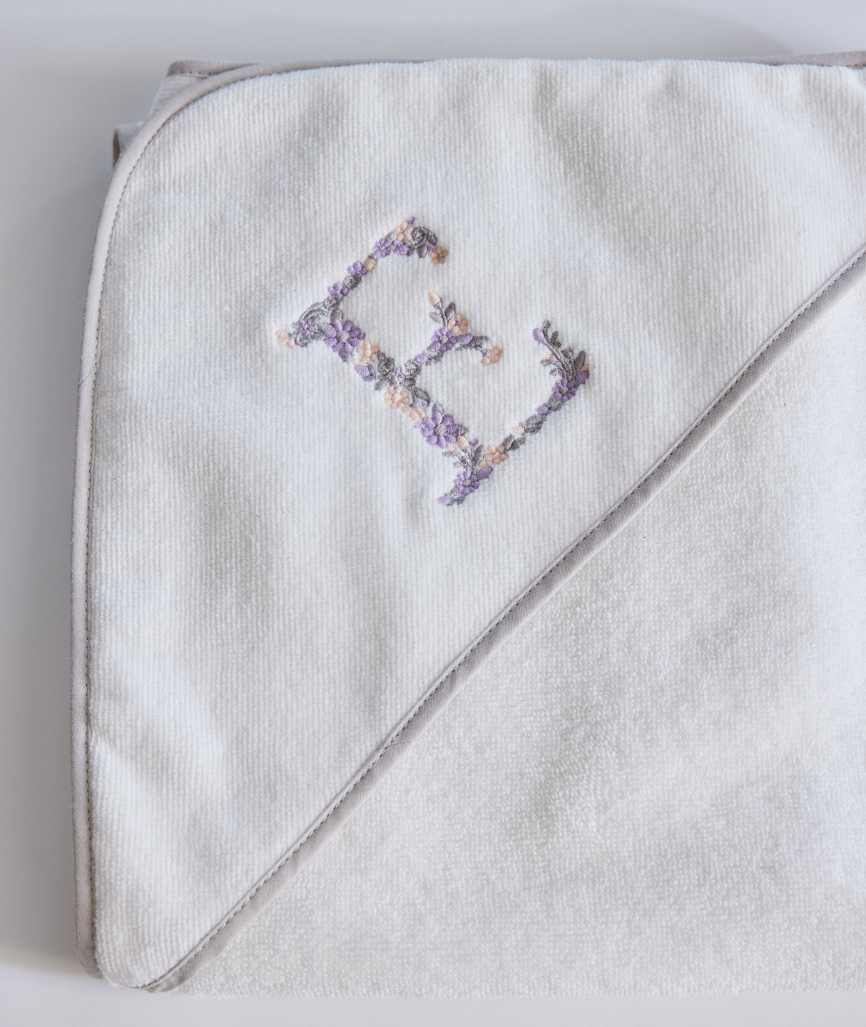 Sand Piped Hooded Bath Towel & Washcloth Set from Timo & Violet
