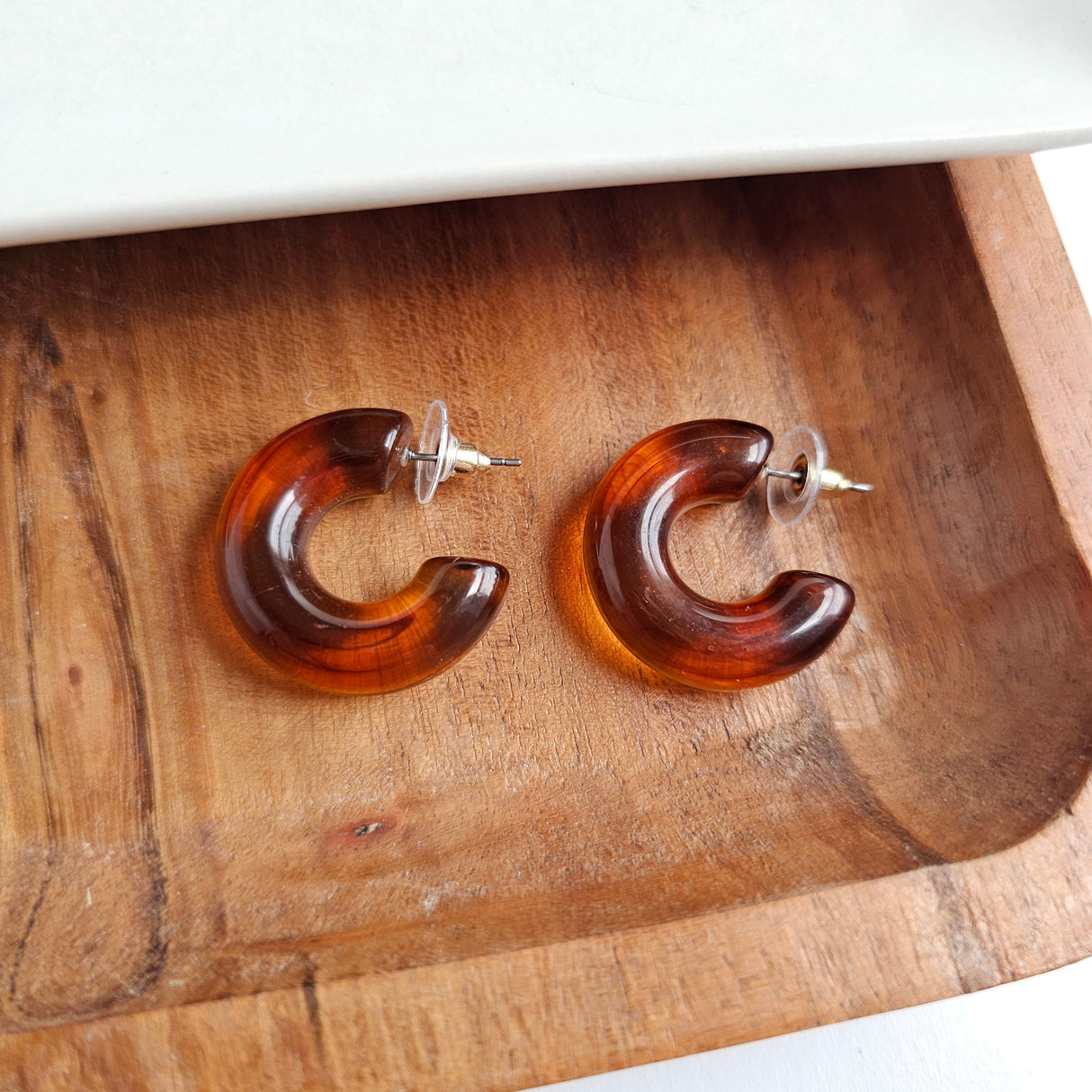 Chloe Hoops - Amber from Spiffy & Splendid