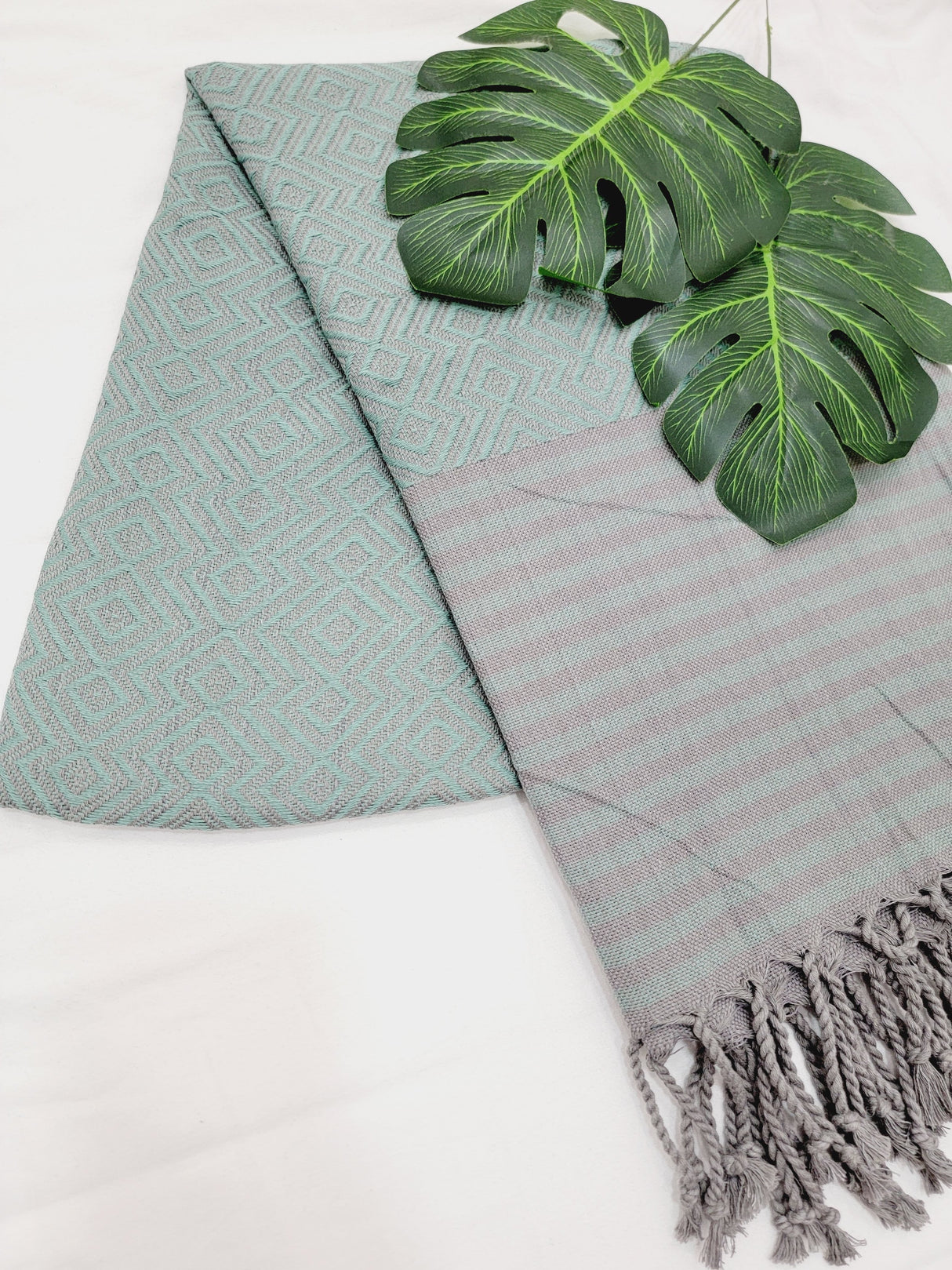 Beach/Bath Sand Free Towels-Easy Carry Quick Dry Thin Towel - Green