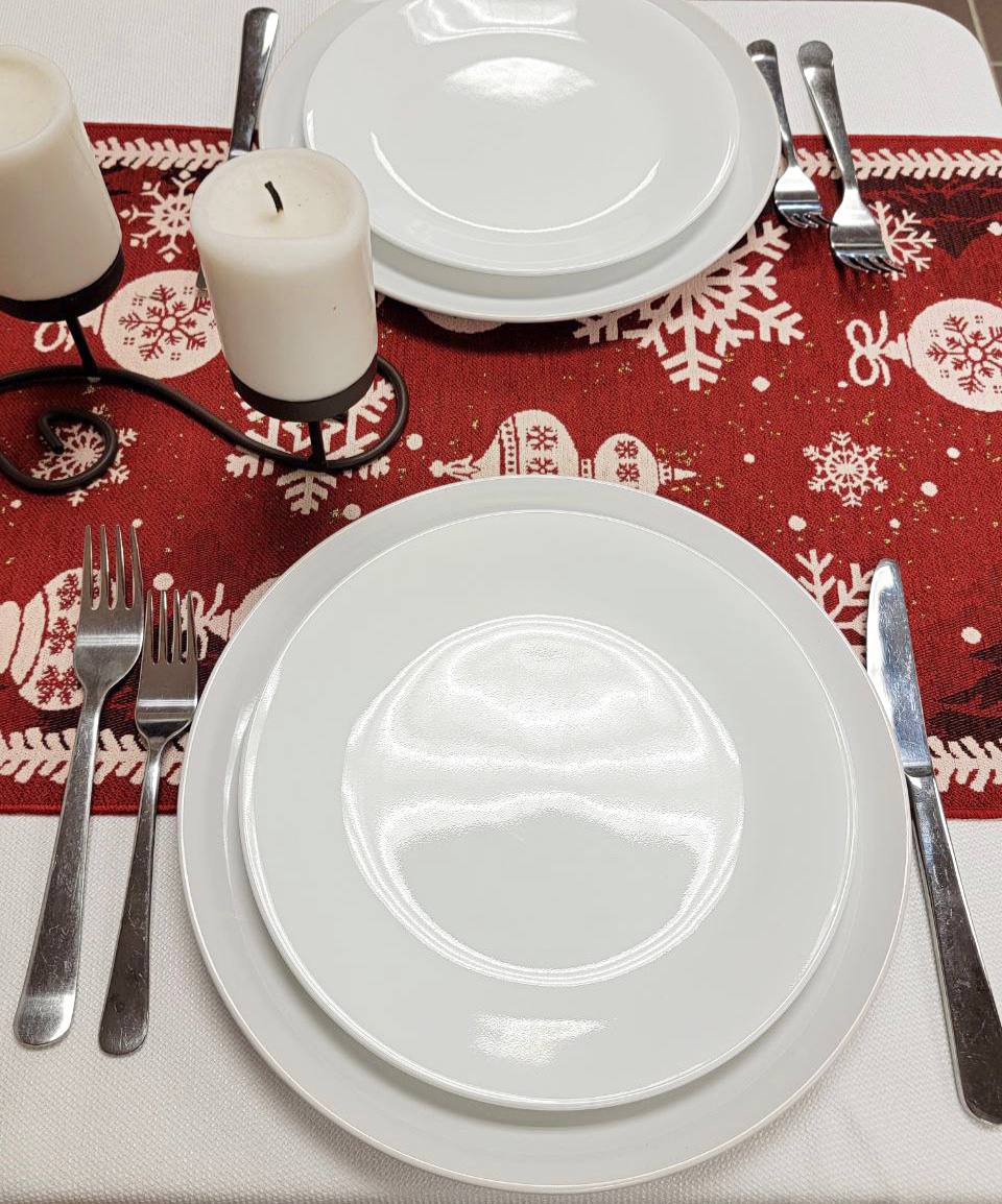 Red Christmas Ornaments Table Runner F07M5-10B From Wizardi