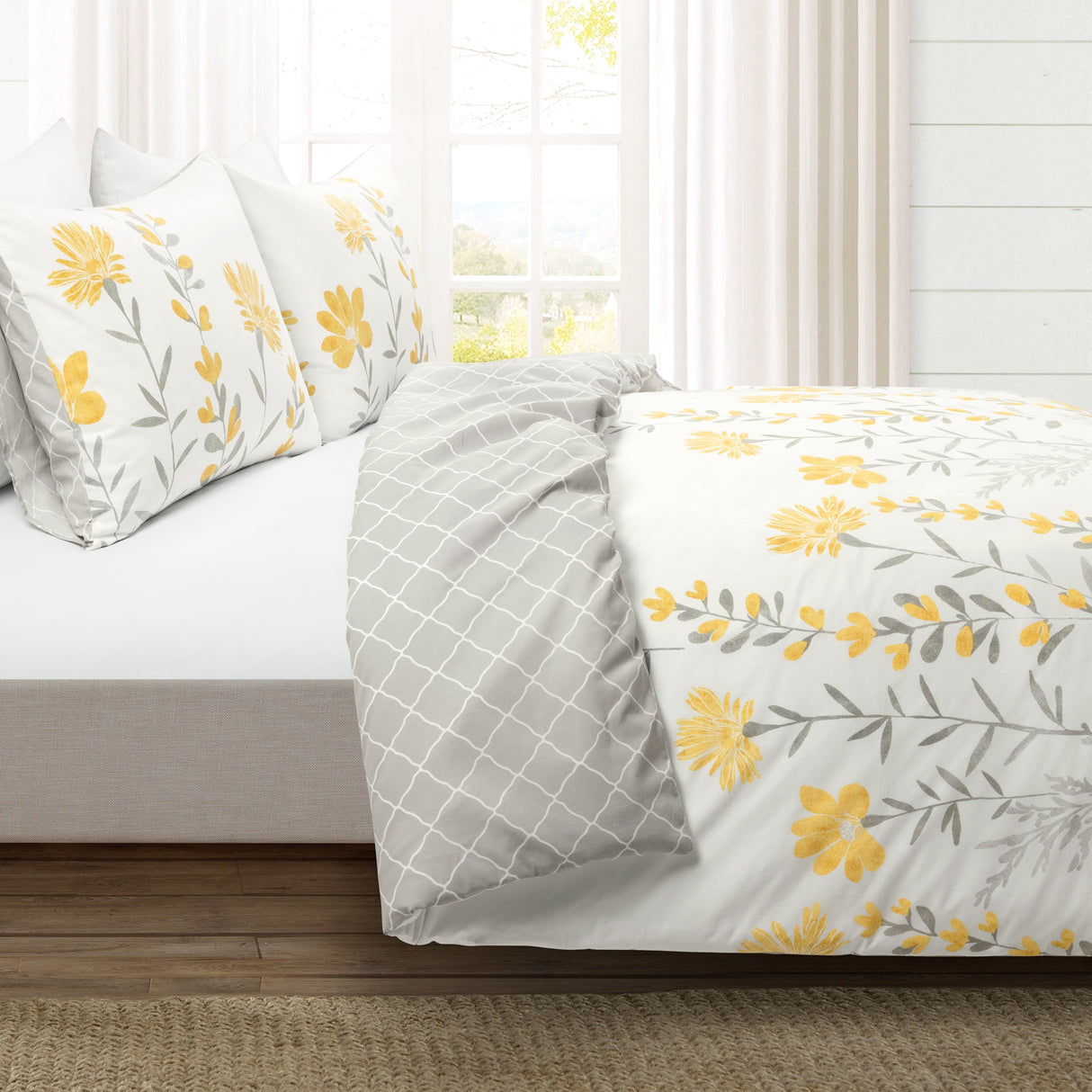 Aprile Reversible Cotton Duvet Cover 3 Piece Set from LushDecor