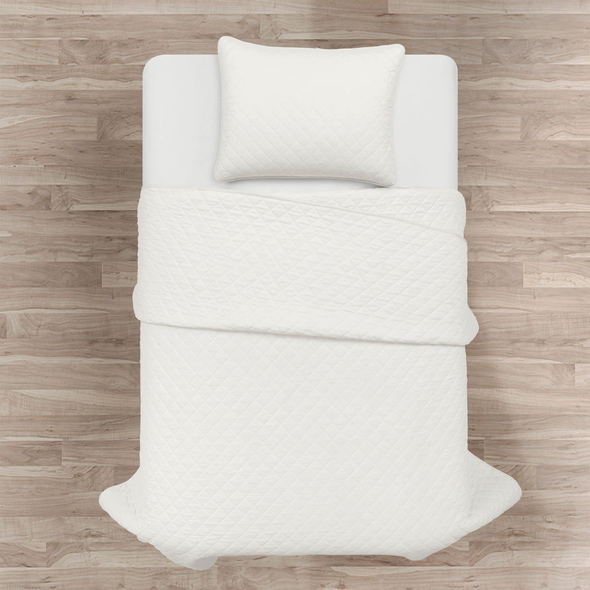 Ava Diamond Oversized Cotton Quilt Set from LushDecor