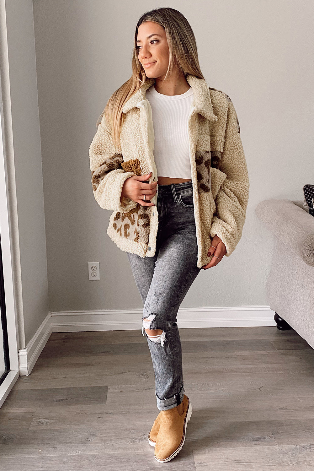 Beige Leopard Patchwork Snap Buttons Sherpa Jacket from MsDressly