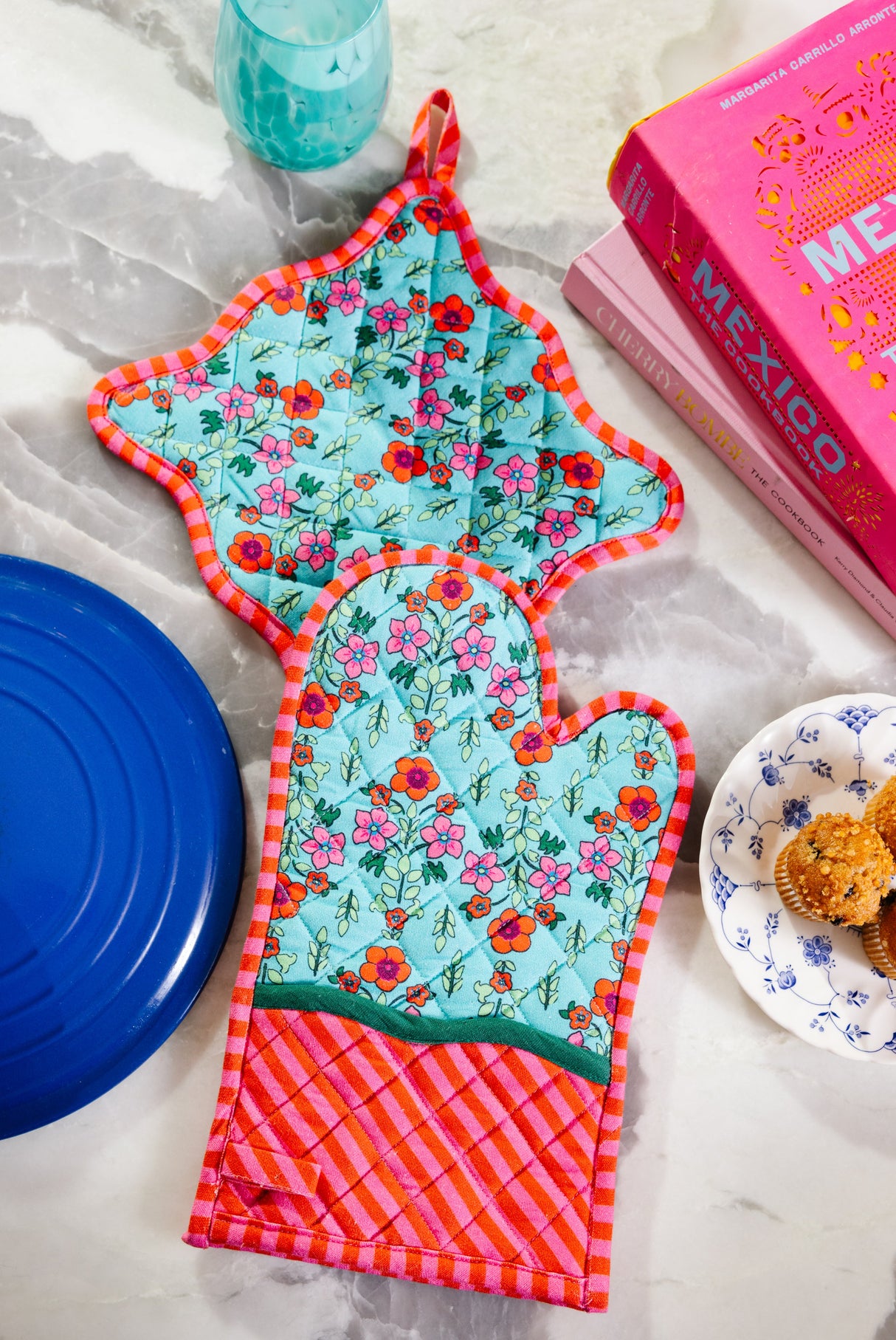 Turquoise Pot Holder & Oven Mitt from Furbish Studio