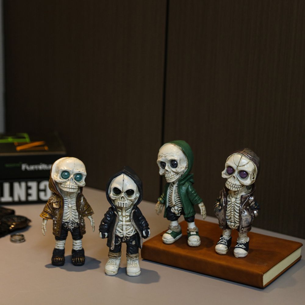 Skeleton Figurines from Moderny