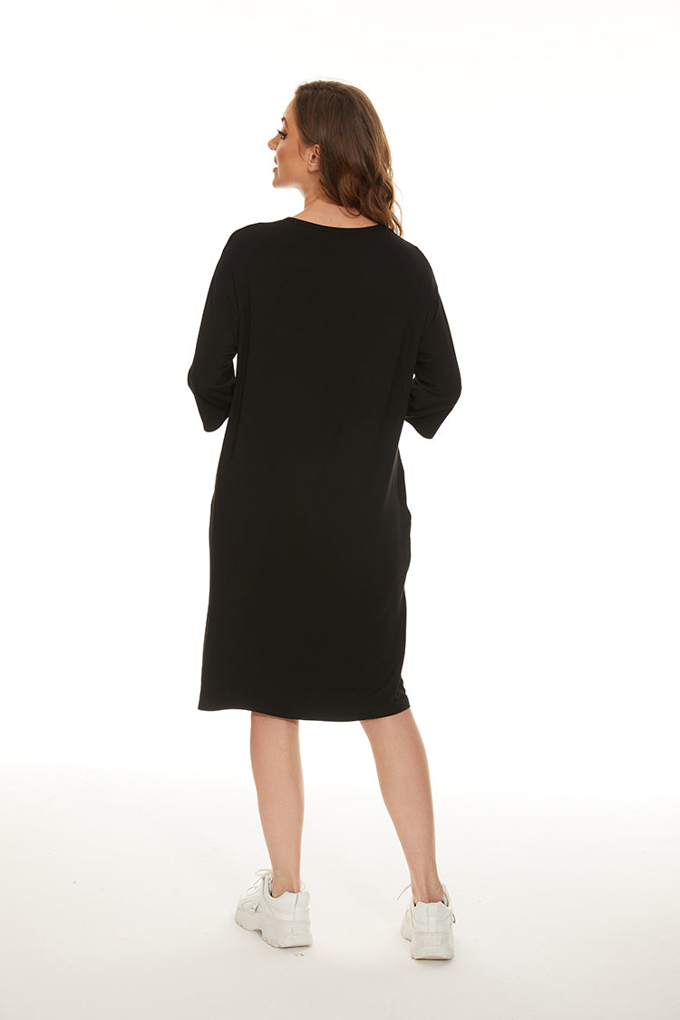 MM EVERYTHING TSHIRT DRESS - BLACK CREW NECK from Mia Mod