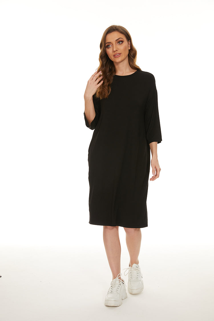MM EVERYTHING TSHIRT DRESS - BLACK CREW NECK from Mia Mod