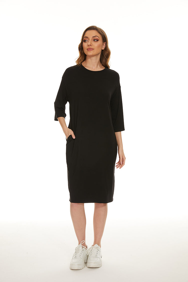 MM EVERYTHING TSHIRT DRESS - BLACK CREW NECK from Mia Mod