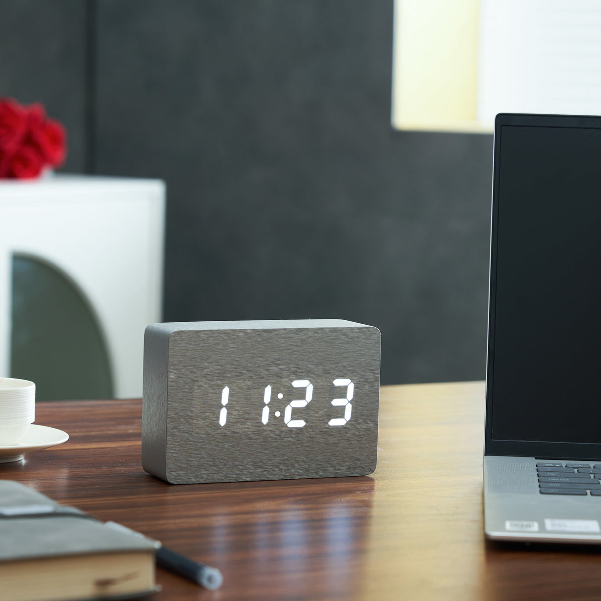 Kutia Brick Click Clock from Uber Appliance