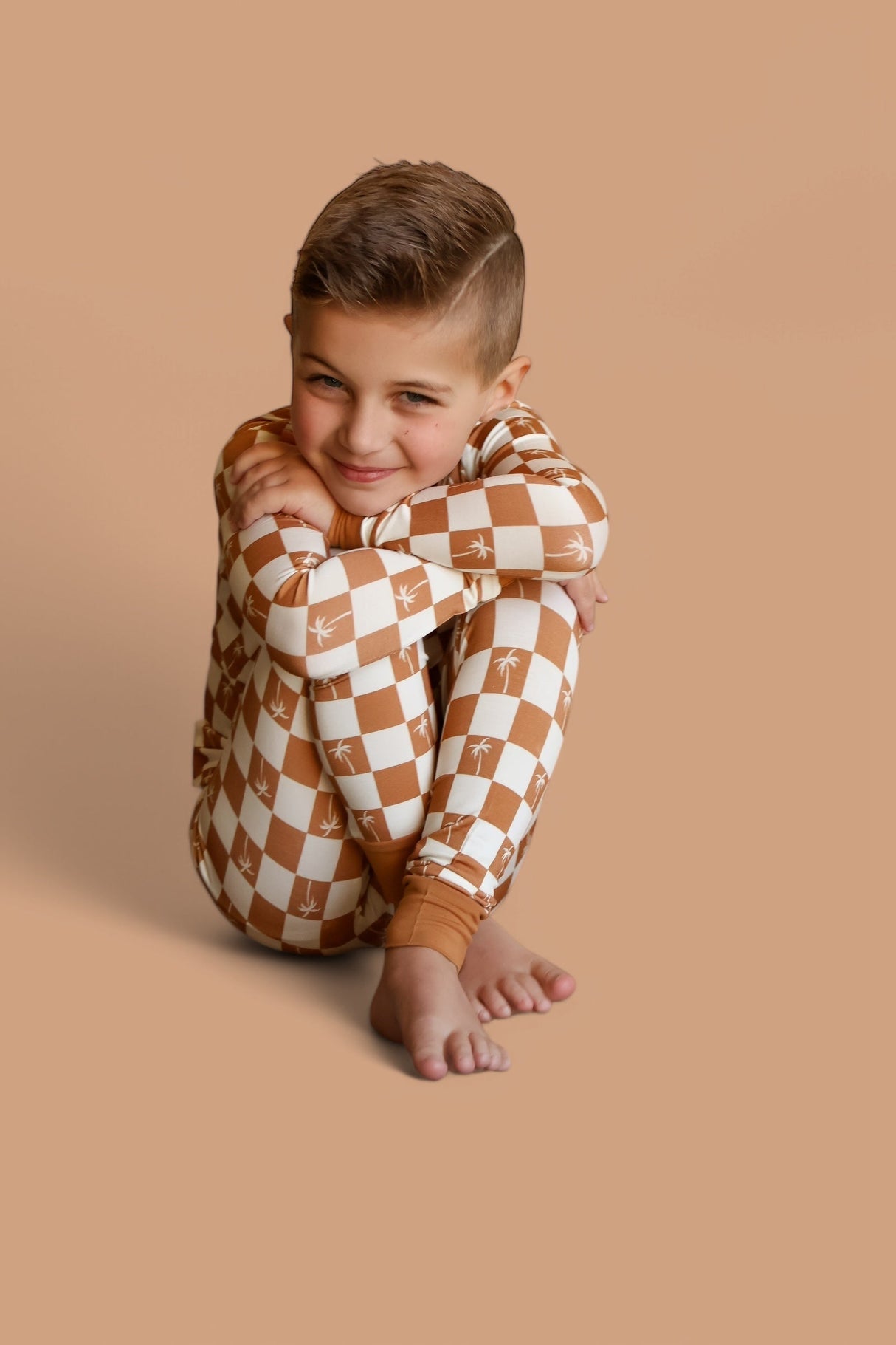 EXCLUSIVE SANDY BEACH CHECKERS DREAM SET from DREAM BIG LITTLE CO