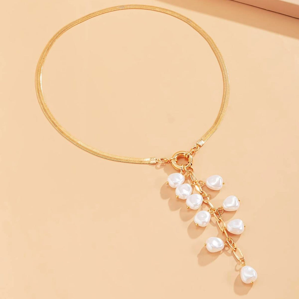 CREATIVE PEARL NECKLACE from Ashlen
