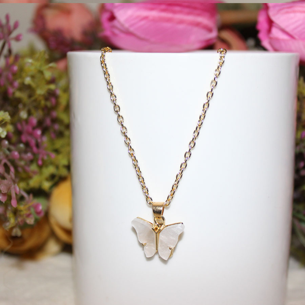 DAINTY BUTTERFLY NECKLACE from Ashlen