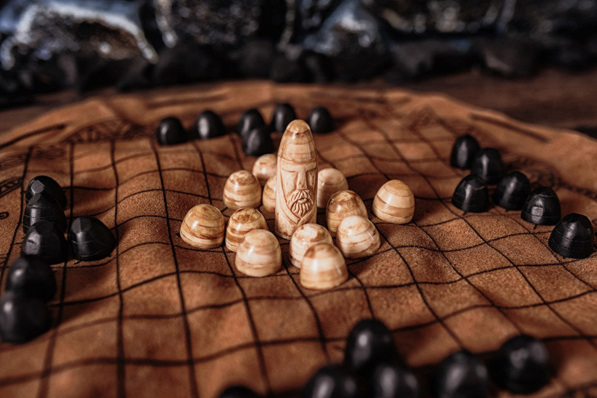 Hnefatafl Travel Set from Norse Tradesman