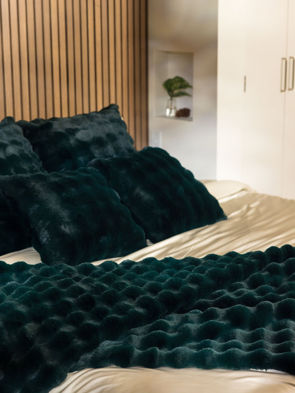 Bubble Cuddle Blanket from Cozy Earth